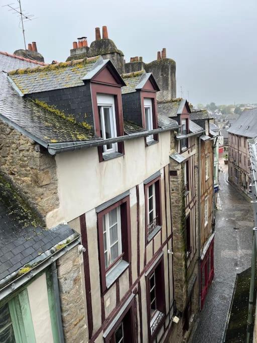 Confort Et Charme Des 70's Dans Le Centre Pieton Vannes